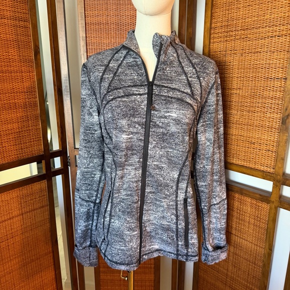 Lululemon Define Jacket
Rush Jacquard Black White 12 - Picture 4 of 11